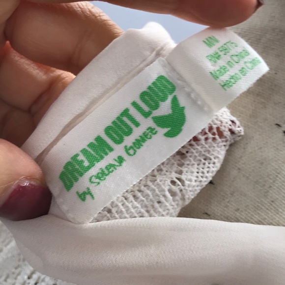 Scream out loud tank top by Selena Gomez - Picture 6 of 6